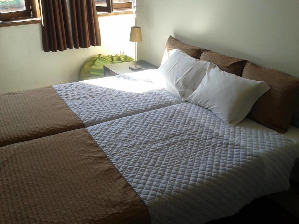 Downtown Hostal *