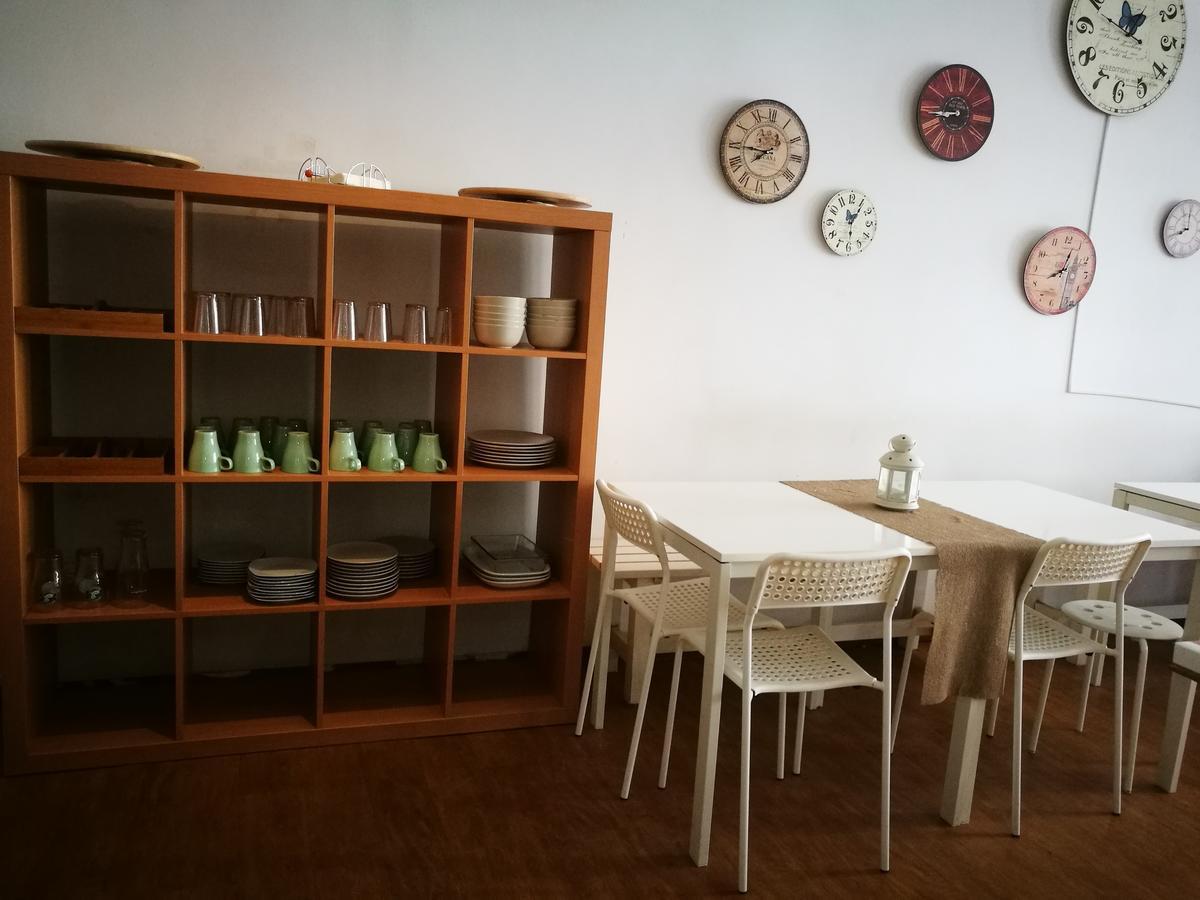 Downtown Hostal *
